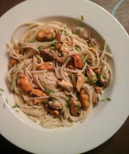 Spaghetti met mosselen-bieslooksaus