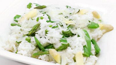 Lenterisotto met asperges en peulvruchten