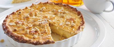 Custardtaart met hazelnoten