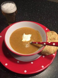 Zoete aardappel-linzen soep