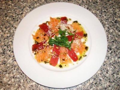 Tonijn- en zalmcarpaccio