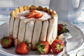 Aardbeiencharlotte