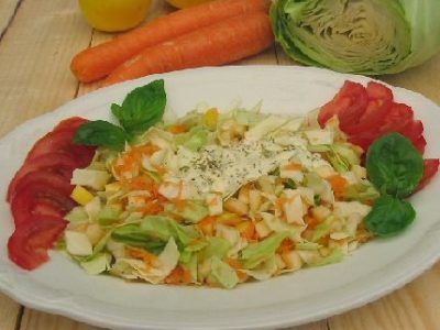 Appel-spitskoolsalade