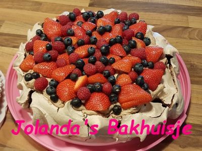 Chocolade pavlova met fruit