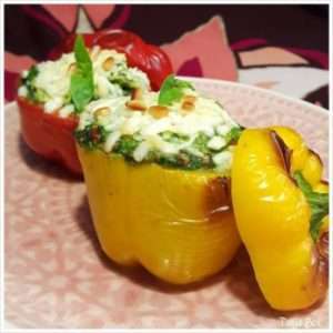 Gevulde Paprika met Kippendijen, Spinazie en Pesto.