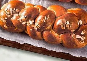 Grieks nieuwjaarsbrood