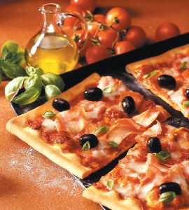 Kleurrijke familie pizza