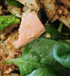 Pasta pesto met zalm en spinazie