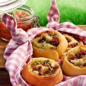 Pizzasnack vega met tomatenrelish