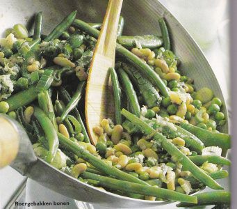 Roergebakken bonen met kruidige dressing