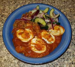 Sannie's Eieren in Pittige Paprika-Tomatensaus