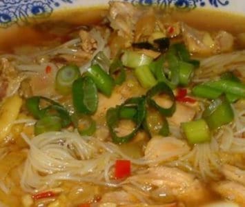 Sato Ajam Pedis Kari Dengan Mie