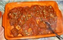 Spaanse gehaktballetjes in tomatensaus