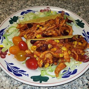 Taco’s met kip en bonen a la Sandra