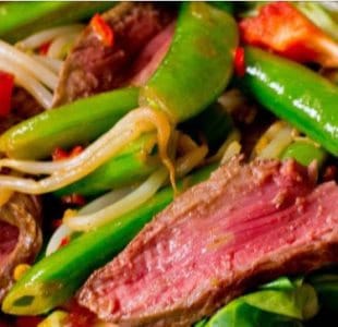 Thaise biefstuk salade