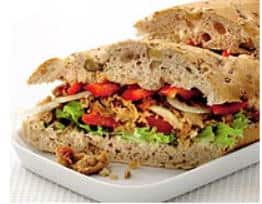 Tonijnciabatta met krulsla