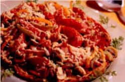 Vegetarische aardappeltaart met gemengde groenten