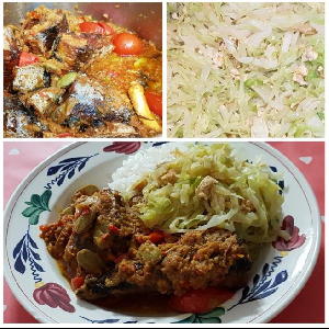 Verse makreel in boemboe saus, orak arik met witte rijst