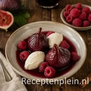 Vijgen in Rode Wijn met vanillemascarpone en frambozen geserveerd in een diep dessertbord
