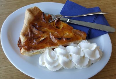 Abrikozen appeltaart met kruimelkorstje