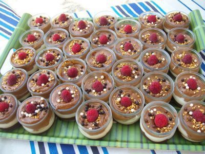 Chocolademousse met ijs en sinaasappel