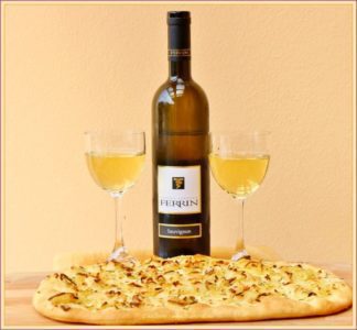 https://www.iltramonto.eu/wp-content/uploads/2017/07/focaccia_6283_il-tramonto-culinair-768x712.jpg