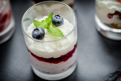 Fris laagjesdessert