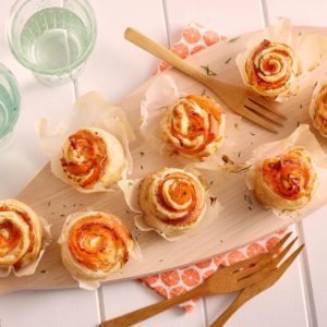 bladerdeeg-hapjes-met-gerookte-zalm