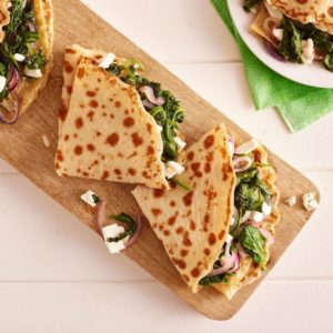MEERGRANEN PANNENKOEK MET SPINAZIE EN FETA