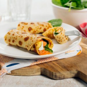 PANNENKOEKEN MEERGRANEN MET ZALM EN SPINAZIE