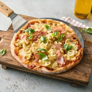 PIZZA MET BLOEMKOOL, KAAS EN HAM