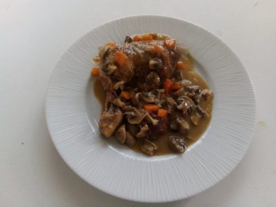 Kip met champignons in een mosterdsaus