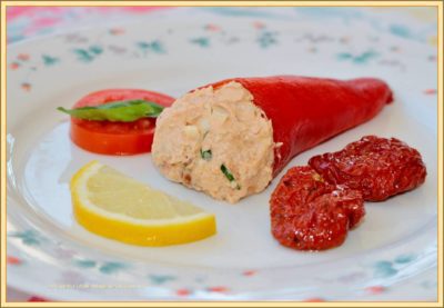 paprika gevuld met tonijnsalade