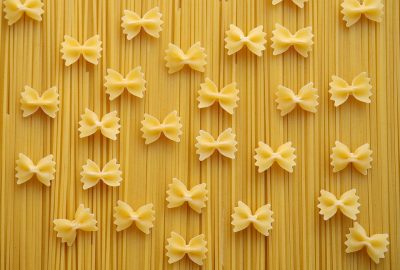 Farfalle met auberginesaus