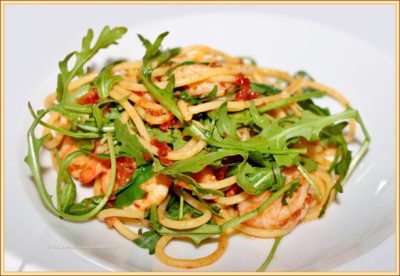 pastasaus op basis van zongedroogde tomaten