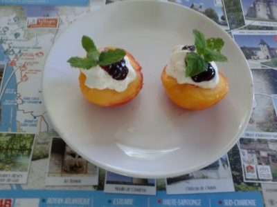 Perzikken met slagroom