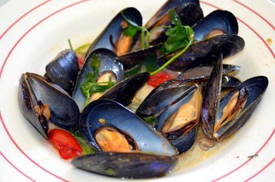 Gebakken mosselen met champignons
