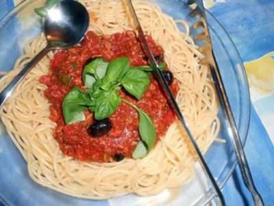 Spaghetti met tomaten-tonijnsaus