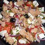 Tomatensalade met tonijn en feta
