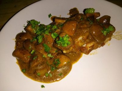 Varkenshaas met champignons en gerookt paprikapoeder