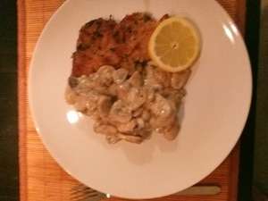 Varkensschnitzel uit Lyon met champignon-roomsaus